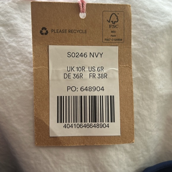 Boden Ithaca navy swimsuit, 6R - Picture 7 of 7